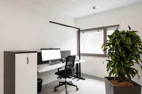 vm7_3412-web-1